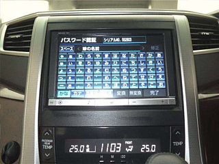 TOYOTA VELLFIRE 2013