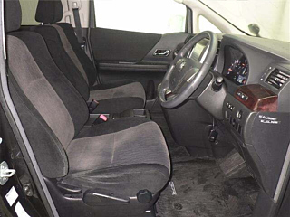 TOYOTA VELLFIRE 2013