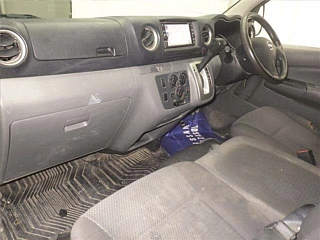 NISSAN CARAVAN VAN 2019