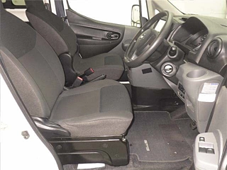 NISSAN NV200 2020