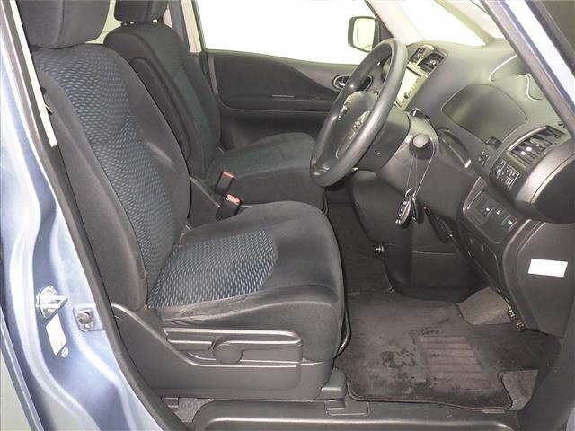 NISSAN SERENA 2014