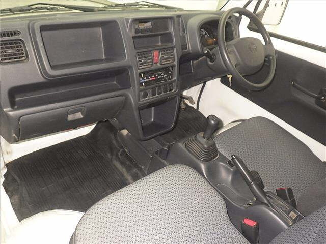 NISSAN CLIPPER TRUCK 2016