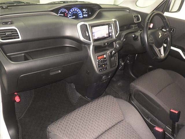 MITSUBISHI DELICA D2 2017