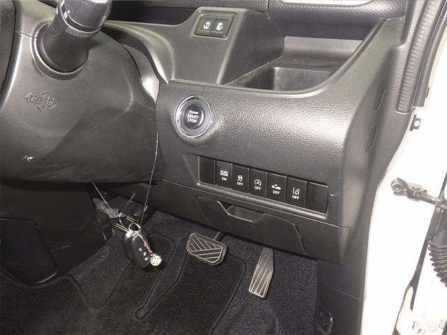 MITSUBISHI DELICA D2 2017