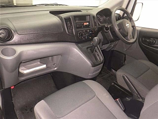 NISSAN NV200 2020