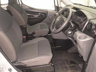 NISSAN NV200 2020