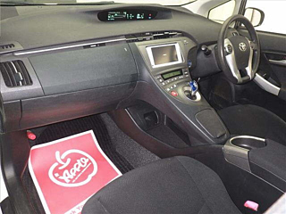 TOYOTA PRIUS 2012