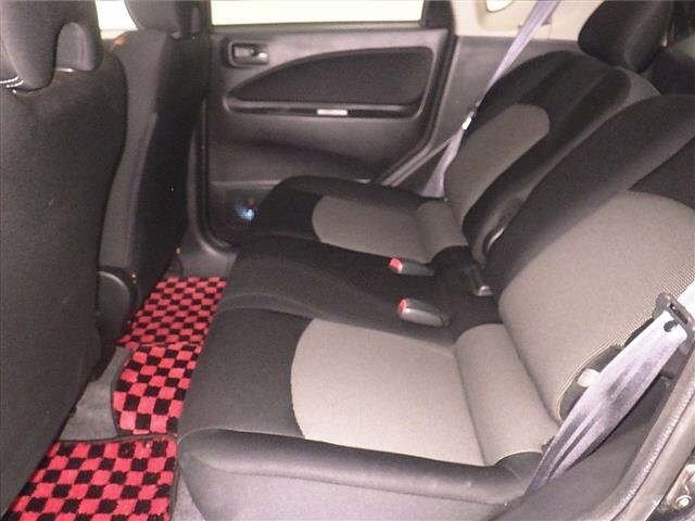 MITSUBISHI COLT 2012