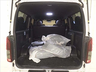 TOYOTA HIACE VAN 2022
