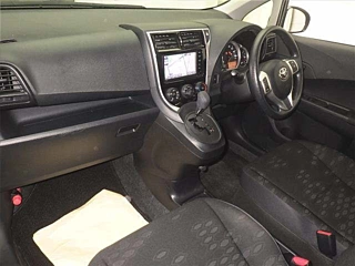 TOYOTA RACTIS 2014