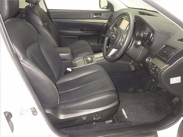 SUBARU LEGACY B4 2011