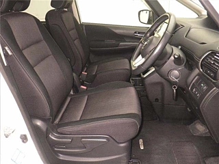 NISSAN SERENA 2017