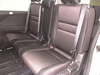 NISSAN SERENA 2017