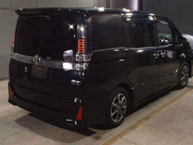 TOYOTA VOXY 2020