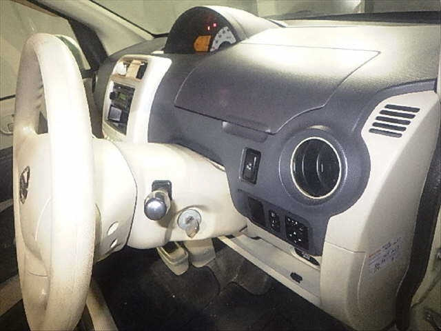 NISSAN OTTI 2009