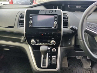 NISSAN SERENA 2017