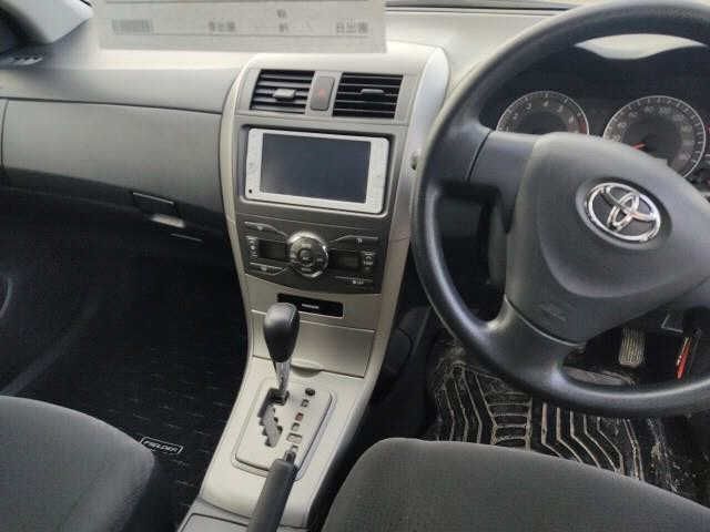 TOYOTA COROLLA FIELDER 2010