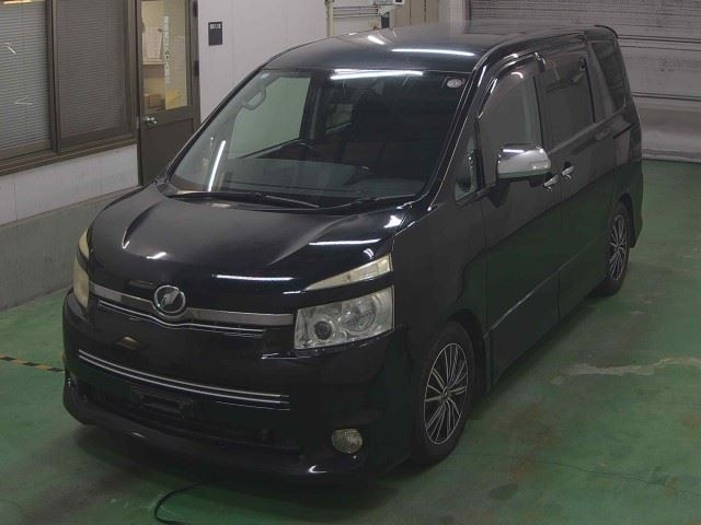 TOYOTA VOXY 2008