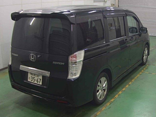 HONDA STEP WAGON 2011
