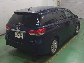 TOYOTA WISH 2010