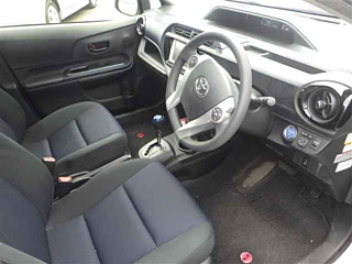 TOYOTA AQUA 2015