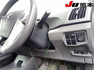 TOYOTA PRIUS 2010