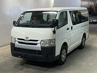 TOYOTA HIACE VAN 2020