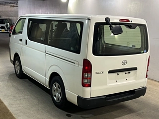 TOYOTA HIACE VAN 2020