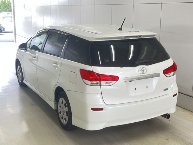 TOYOTA WISH 2009