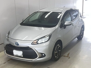 TOYOTA AQUA 2023