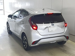 TOYOTA AQUA 2023