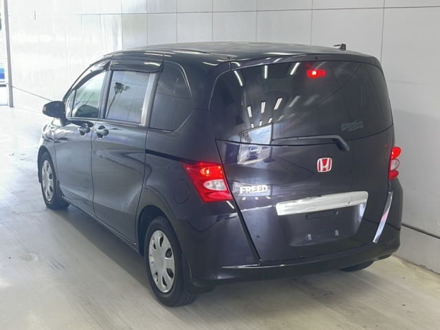 HONDA FREED 2009