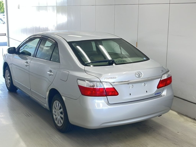 TOYOTA PREMIO 2009