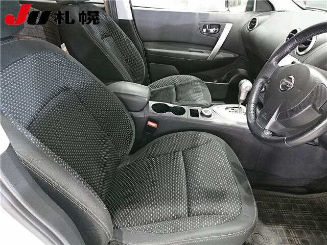 NISSAN DUALIS 2012