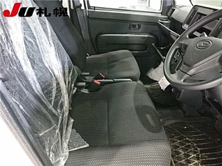 DAIHATSU HIJET VAN 2020