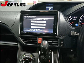 TOYOTA NOAH 2014
