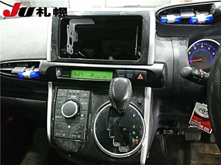 TOYOTA WISH 2012