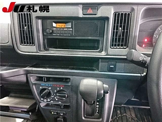 DAIHATSU HIJET VAN 2020