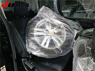 TOYOTA NOAH 2014