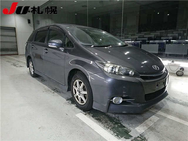 TOYOTA WISH 2012