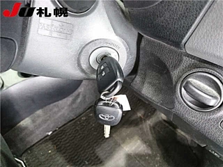 TOYOTA VITZ 2014