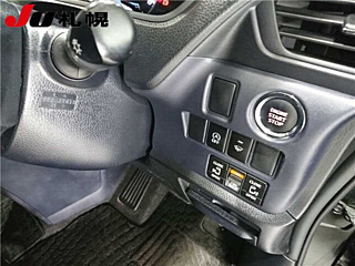 TOYOTA NOAH 2014