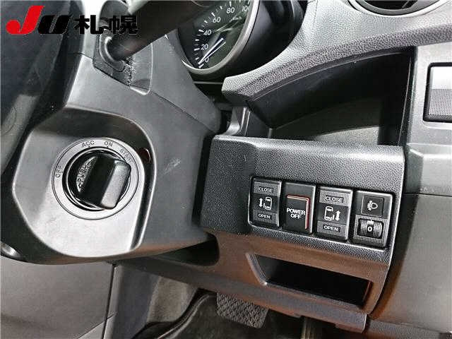 MAZDA PREMACY 2012