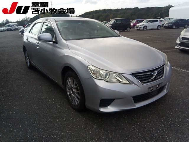 TOYOTA MARK X 2011
