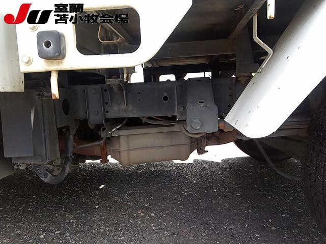 MITSUBISHI CANTER 2013