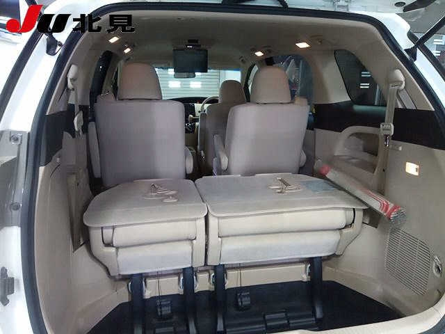 TOYOTA ESTIMA 2012