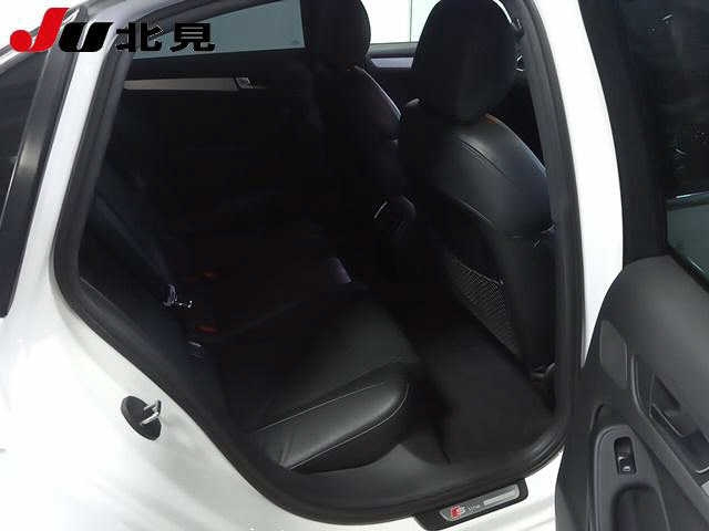 AUDI A4 2010