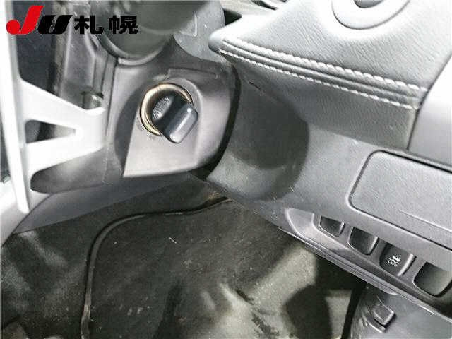 MITSUBISHI OUTLANDER 2011