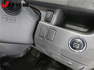 TOYOTA NOAH 2009