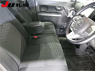 DAIHATSU WAKE 2015